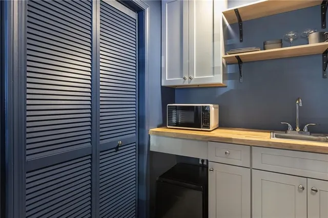 $2,750 | 38 Dr Marcus Wheatland Boulevard, Unit 5, Newport, RI 02840