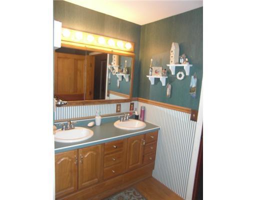 117 Lebanon Road Winterport, ME 04496 - Photo 11 of 19 Bathroom.