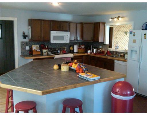 117 Lebanon Road Winterport, ME 04496 - Photo 3 of 19 Kitchen.