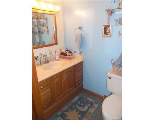 117 Lebanon Road Winterport, ME 04496 - Photo 10 of 19 Bathroom.