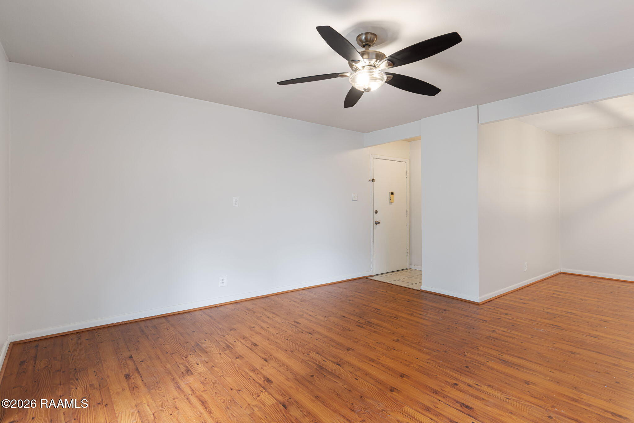 220 Doucet Road, Unit 215B Lafayette, LA 70503 - Photo 3 of 21 6-web-or-mls-220 Doucet Rd 215B-6