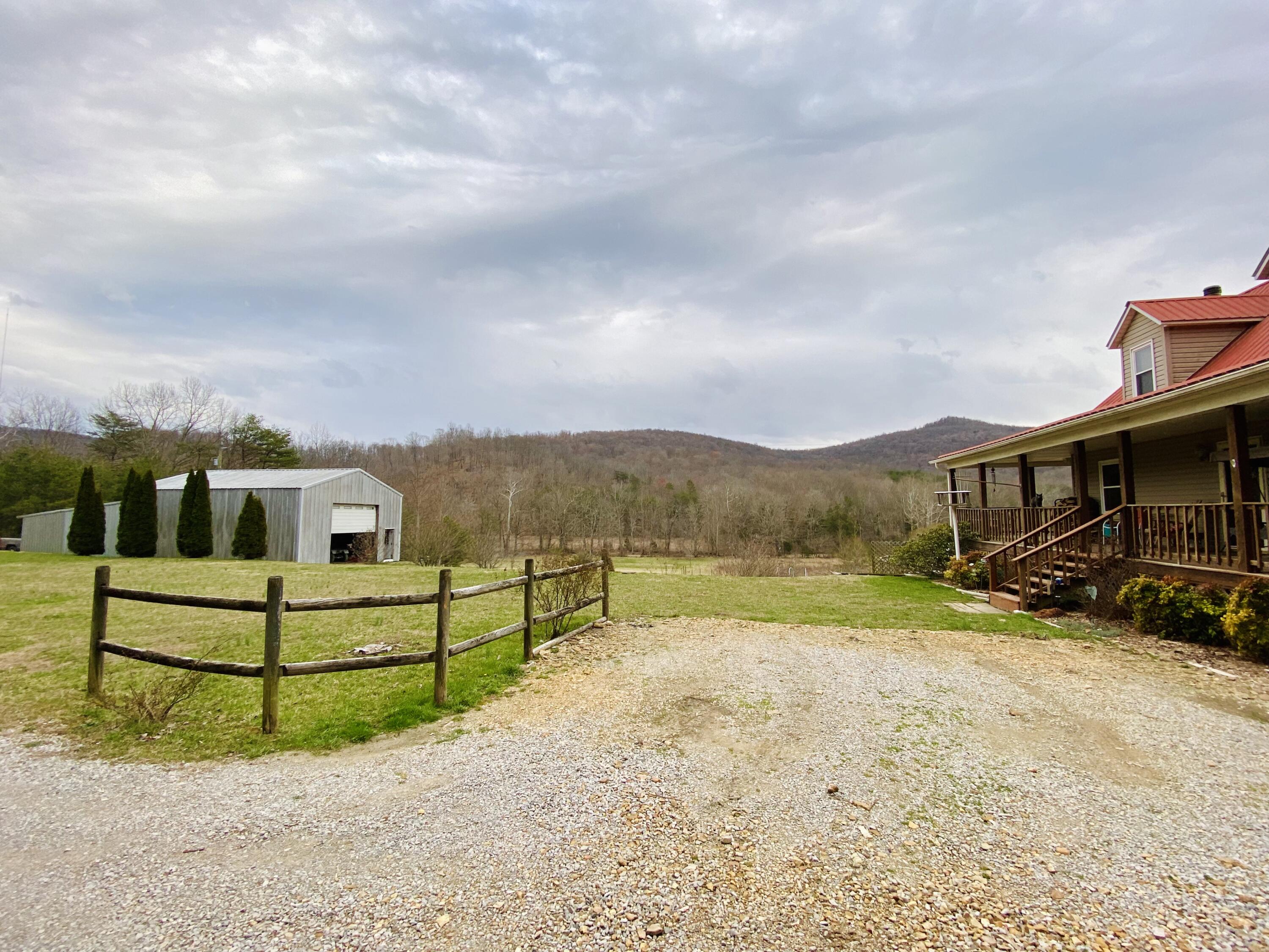 2070 Turkey Creek Road Windsor, KY 42565 - Photo 31 of 41 IMG_1616