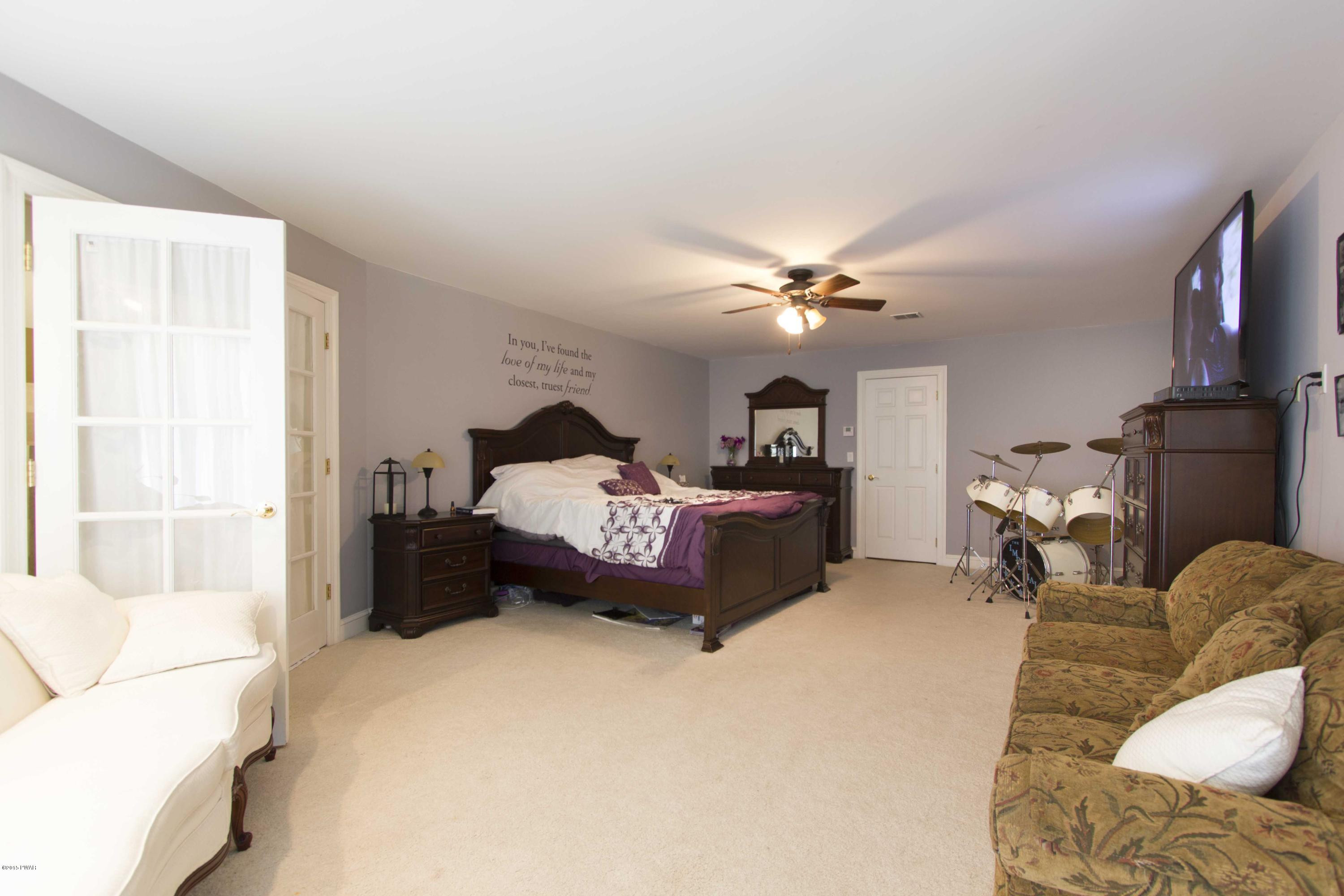 183A Maines Road Hawley, PA 18428 - Photo 21 of 40