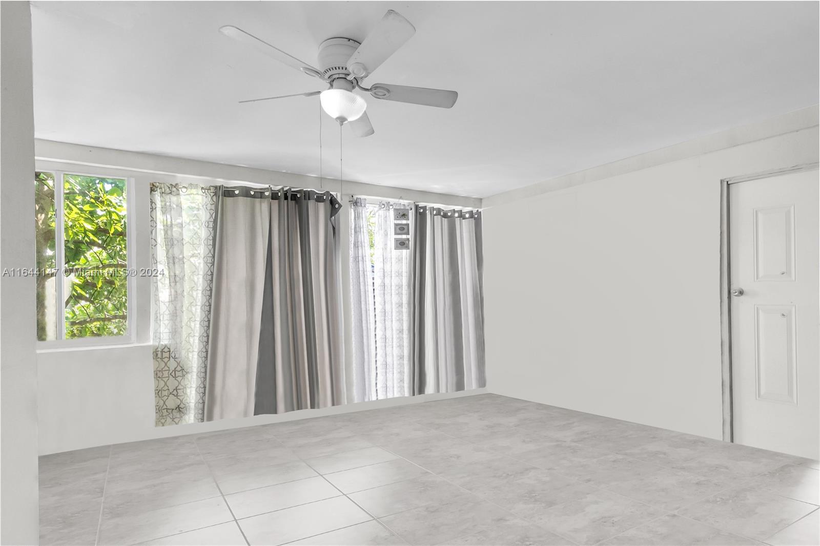 15260 Southwest 300th Street Homestead, FL 33033 - Photo 9 of 21 Gallery Image 9