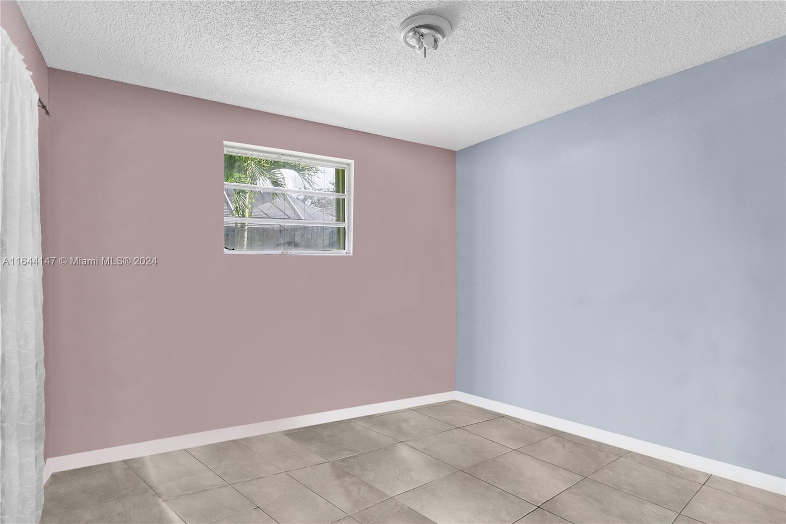 15260 Southwest 300th Street Homestead, FL 33033 - Photo 10 of 21 Gallery Image 10