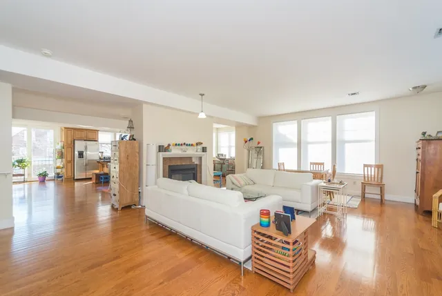 $7,950 | 53 Winslow Road, Unit A, Brookline, MA 02446