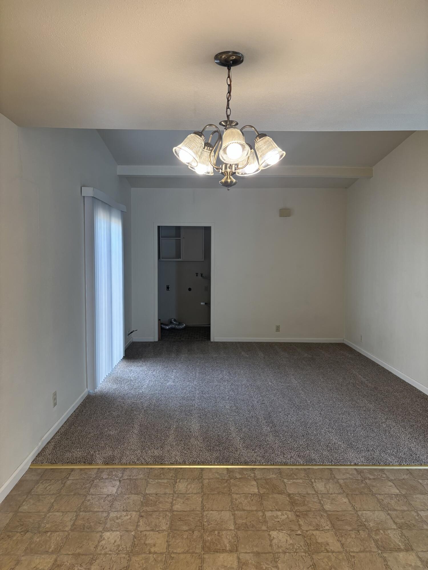 3540 Ricardo Avenue Redding, CA 96002 - Photo 4 of 12 99094688-F793-4748-944F-DAD4A48CBF9F