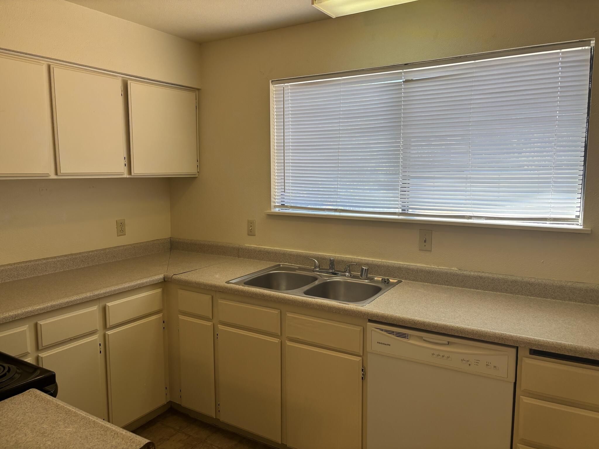 3540 Ricardo Avenue Redding, CA 96002 - Photo 9 of 12 E7BA560A-BB3C-414F-994A-A30450FFDC6B