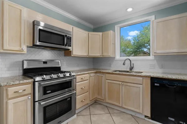 $349,000 | 326 East Main Street, Henderson, TX 75652