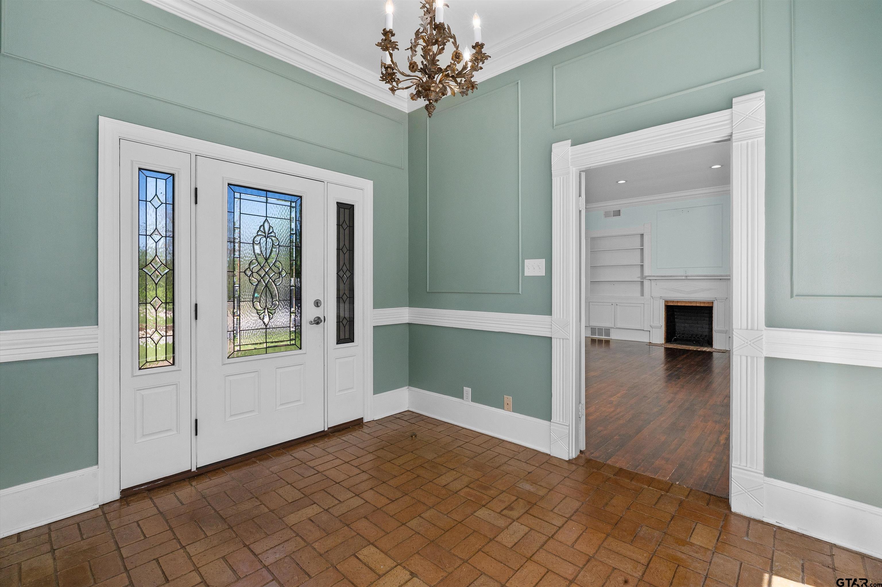 326 East Main Street Henderson, TX 75652 - Photo 6 of 35 a view of livingroom with window