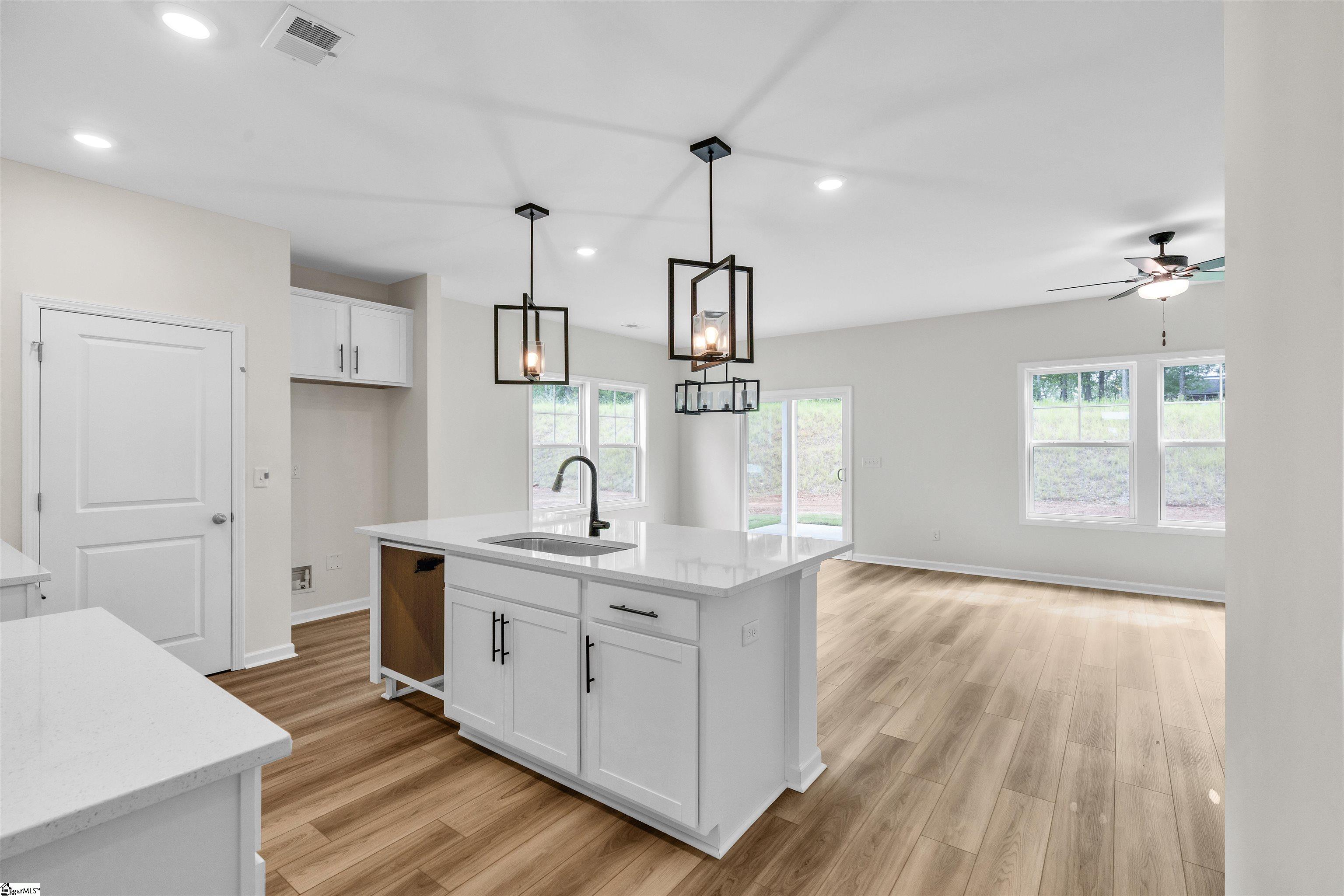 136 Hunter Ridge Drive Boiling Springs, SC 29316 - Photo 12 of 35 Gallery Image 12