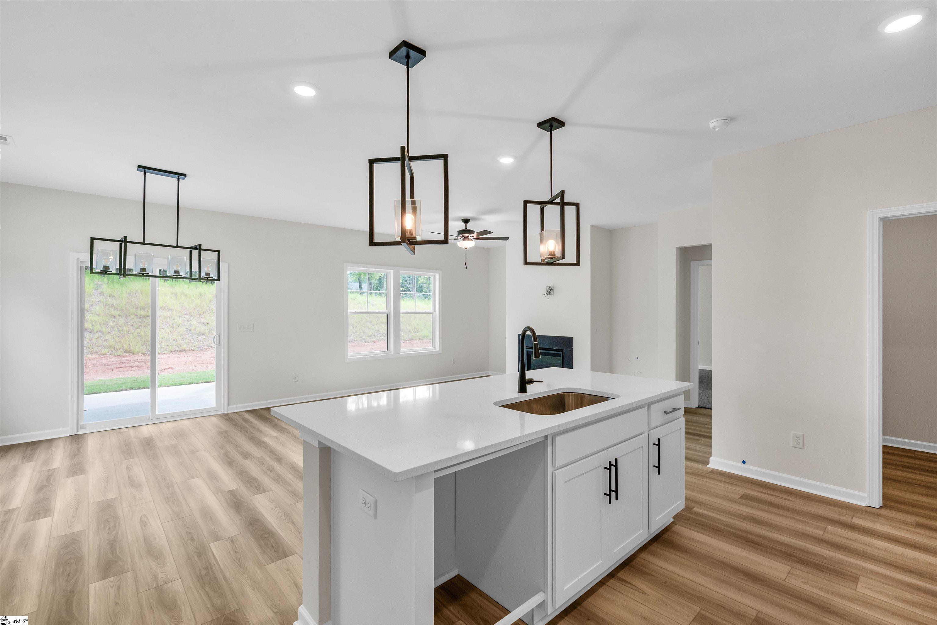136 Hunter Ridge Drive Boiling Springs, SC 29316 - Photo 14 of 35 Gallery Image 14