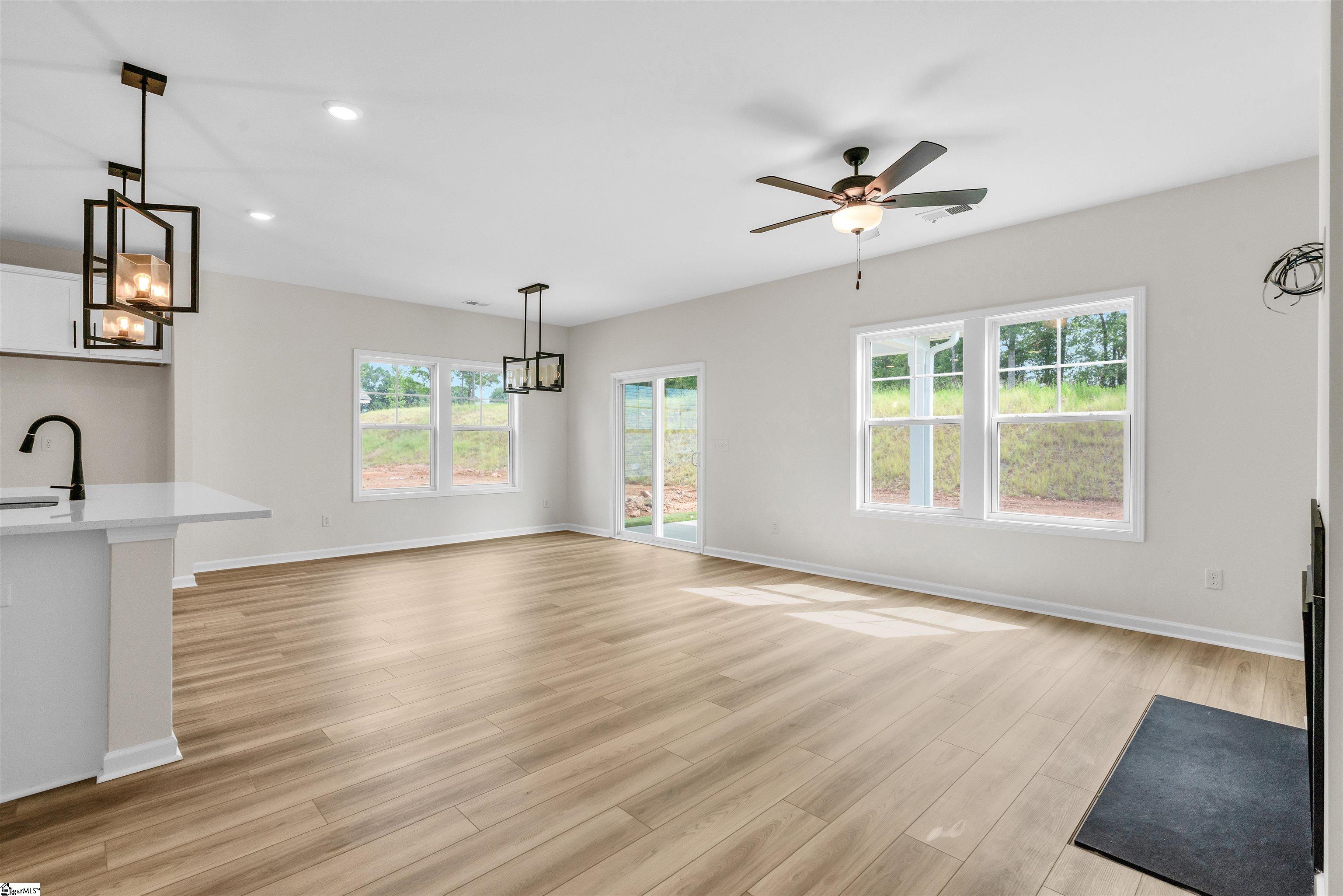 136 Hunter Ridge Drive Boiling Springs, SC 29316 - Photo 19 of 35 Gallery Image 19