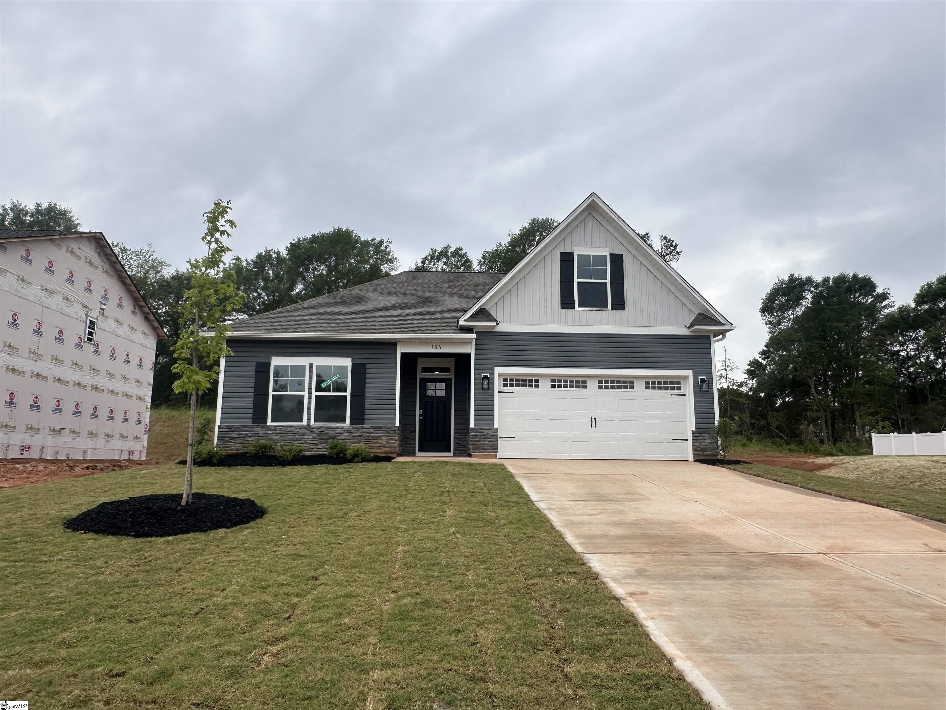 136 Hunter Ridge Drive Boiling Springs, SC 29316 - Photo 27 of 35 Gallery Image 27