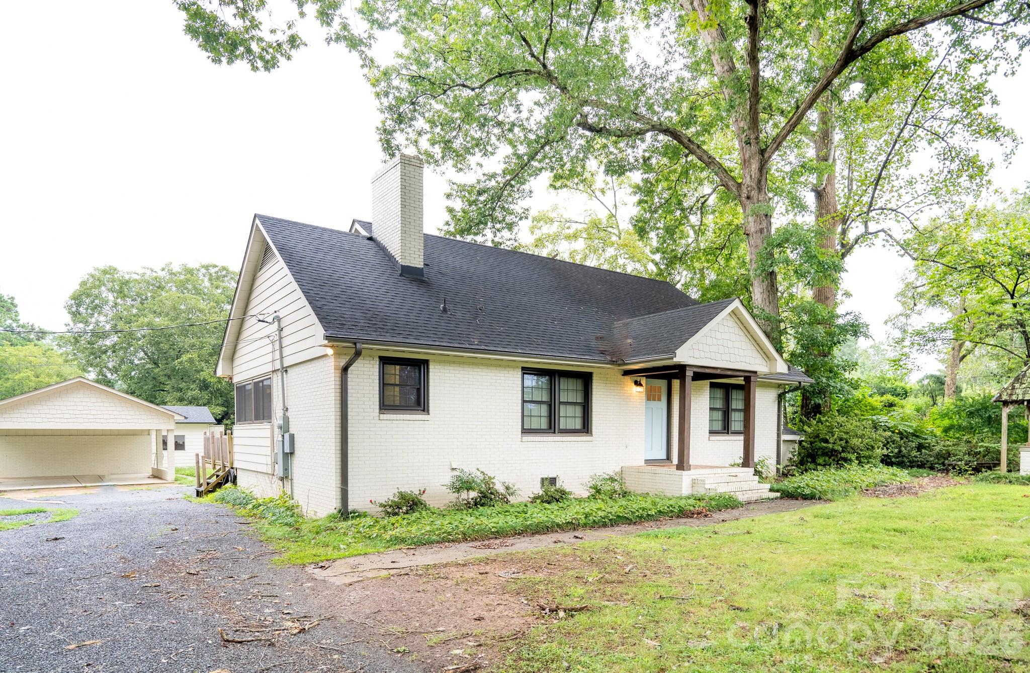 12013 Idlewild Road Matthews, NC 28105 - Photo 2 of 26