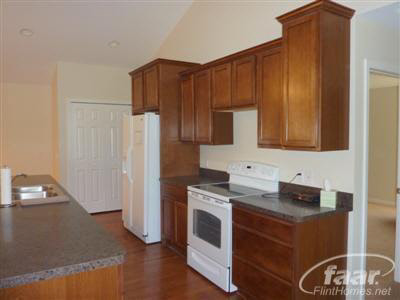 4334 North Irish Road Davison, MI 48423 - Photo 9 of 13 20274329-8.JPG