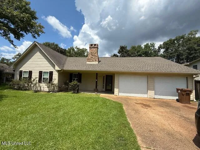 $2,200 | 619 Hillside Drive, Biloxi, MS 39532