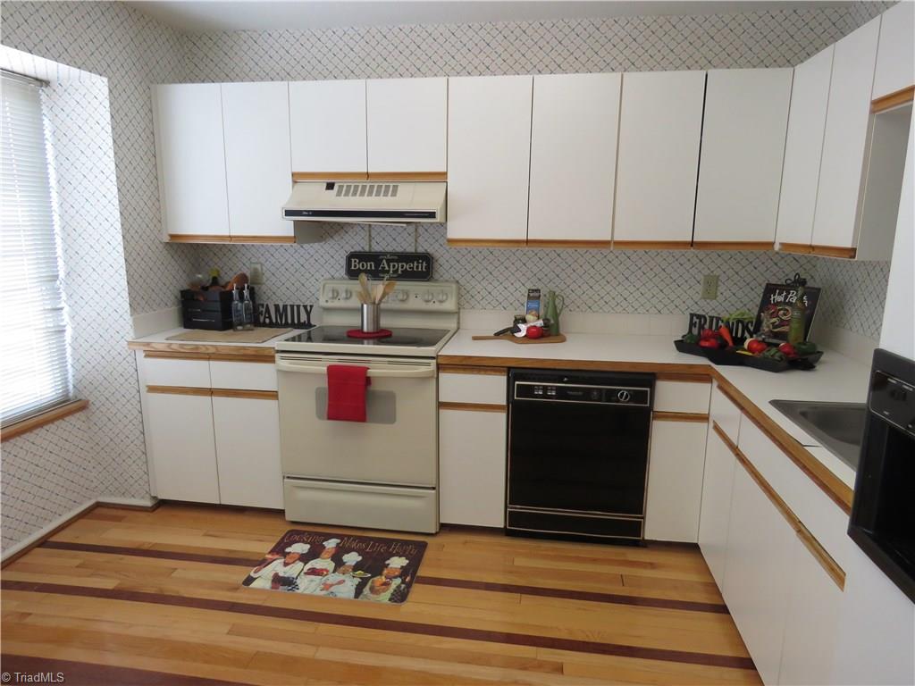 6013 Old Plank Road Winston-Salem, NC 27106 - Photo 3 of 24