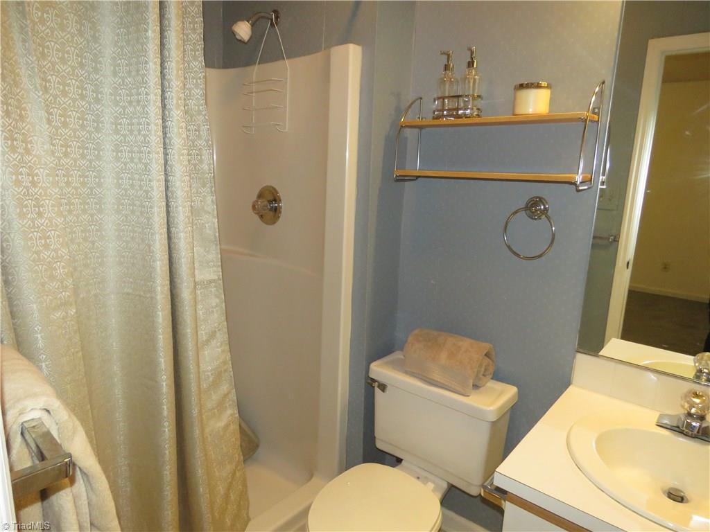 6013 Old Plank Road Winston-Salem, NC 27106 - Photo 10 of 24
