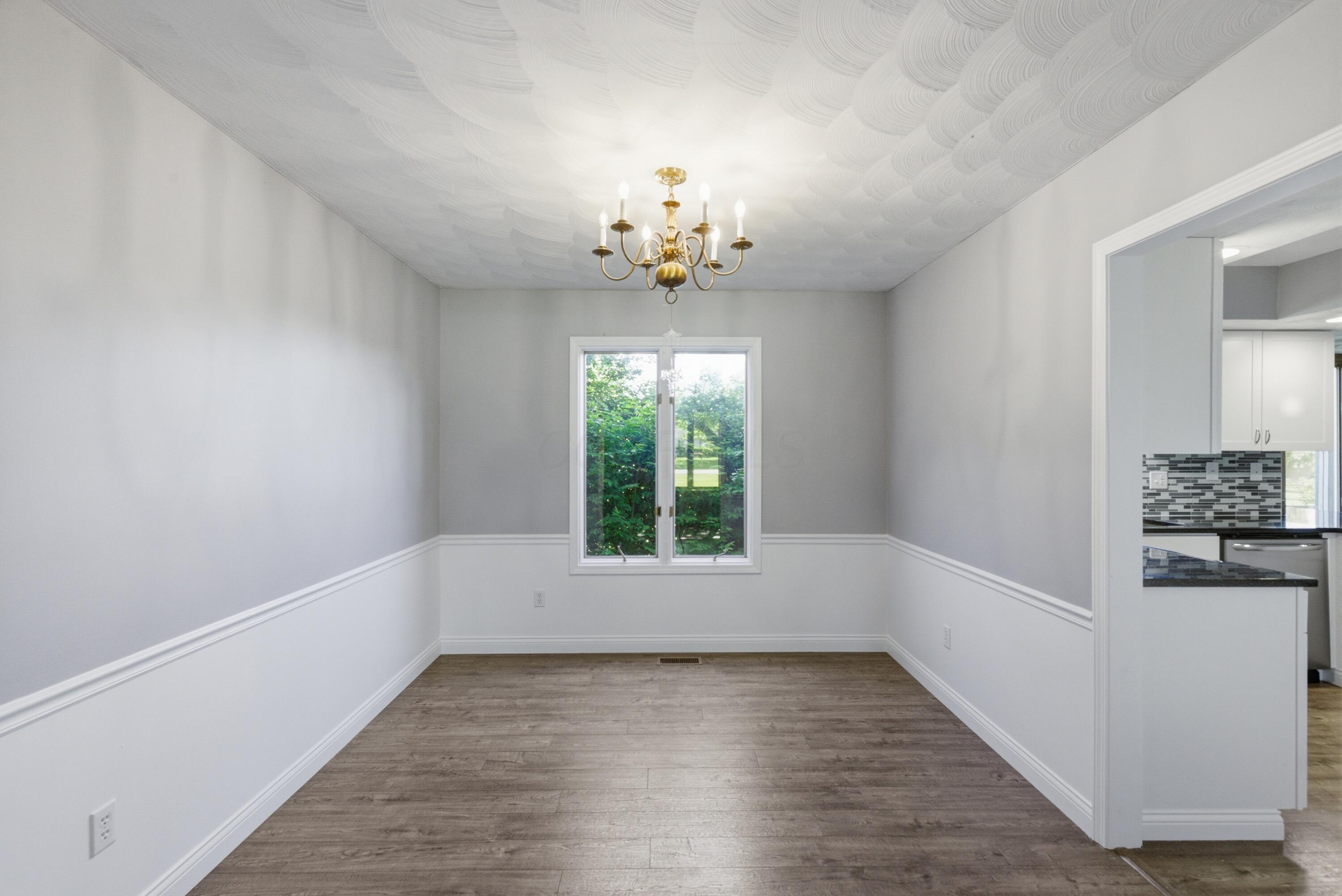 3765 Piatt Road Delaware, OH 43015 - Photo 9 of 31 Dining room