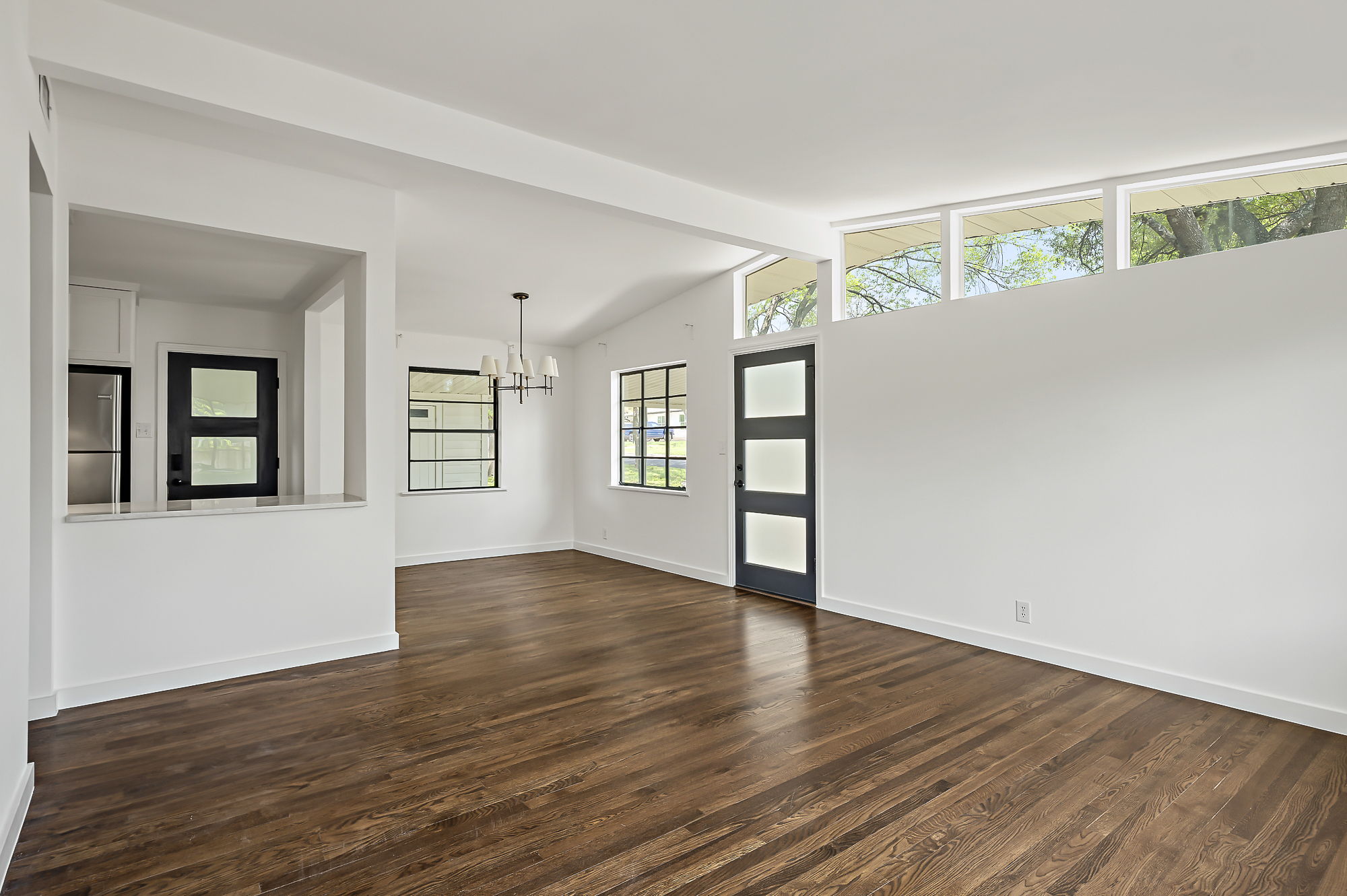 1207 Ridgemont Drive Austin, TX 78723 - Photo 7 of 14
