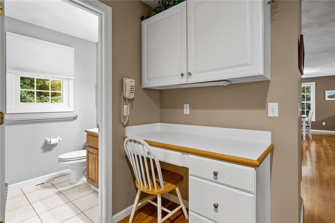 96 Wickham Road North Kingstown, RI 02852 - Photo 12 of 48 Gallery Image 12