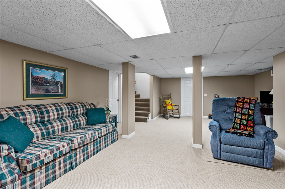 96 Wickham Road North Kingstown, RI 02852 - Photo 32 of 48 Gallery Image 32