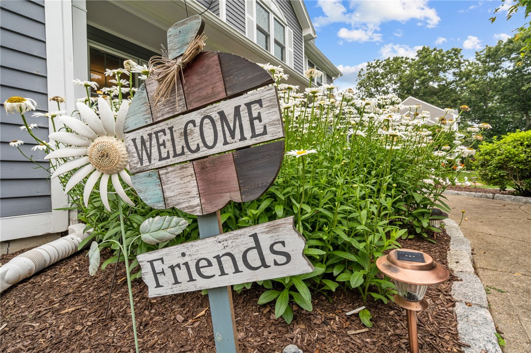 96 Wickham Road North Kingstown, RI 02852 - Photo 5 of 48 Gallery Image 5