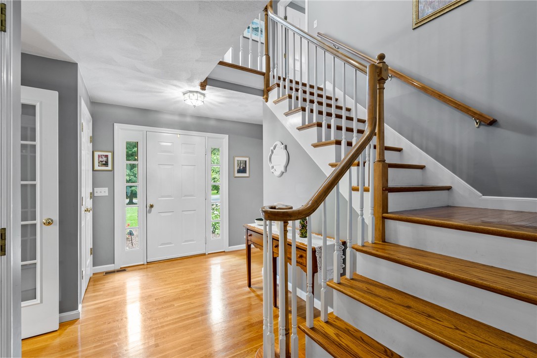 96 Wickham Road North Kingstown, RI 02852 - Photo 7 of 48 Gallery Image 7