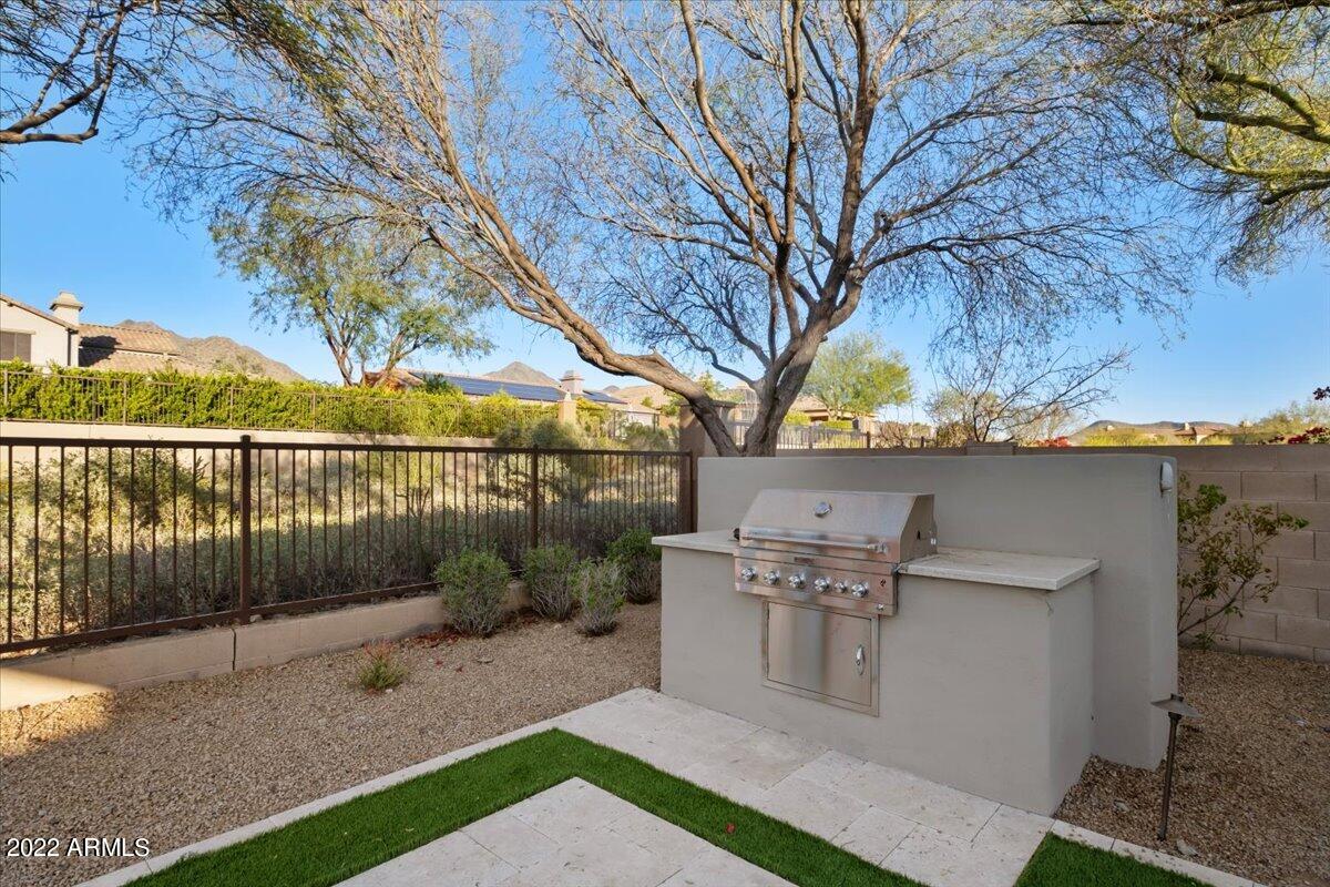 9995 East Ridgerunner Place Scottsdale, AZ 85255 - Photo 12 of 51 Gas Grill
