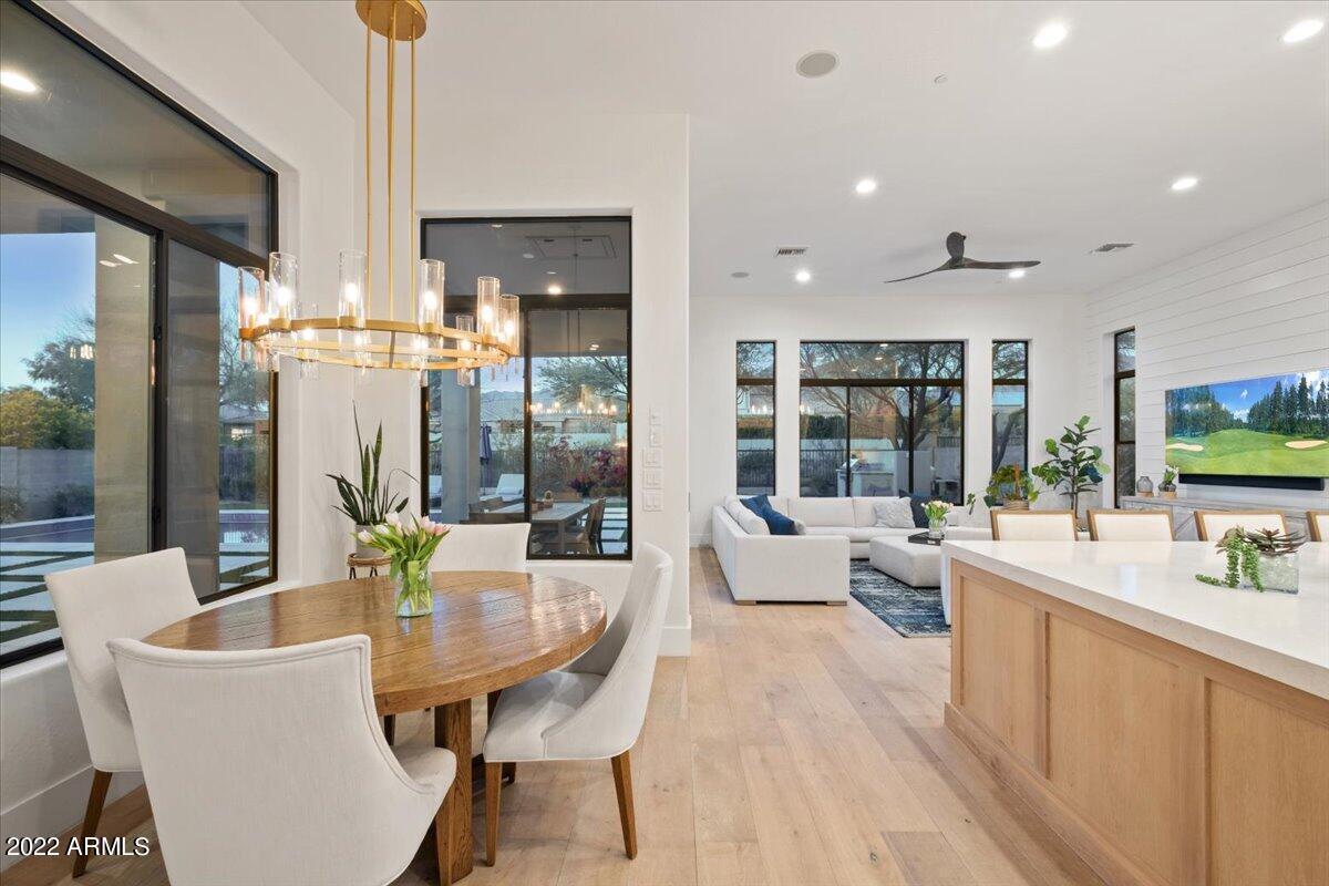 9995 East Ridgerunner Place Scottsdale, AZ 85255 - Photo 25 of 51 Beautiful Dining Area