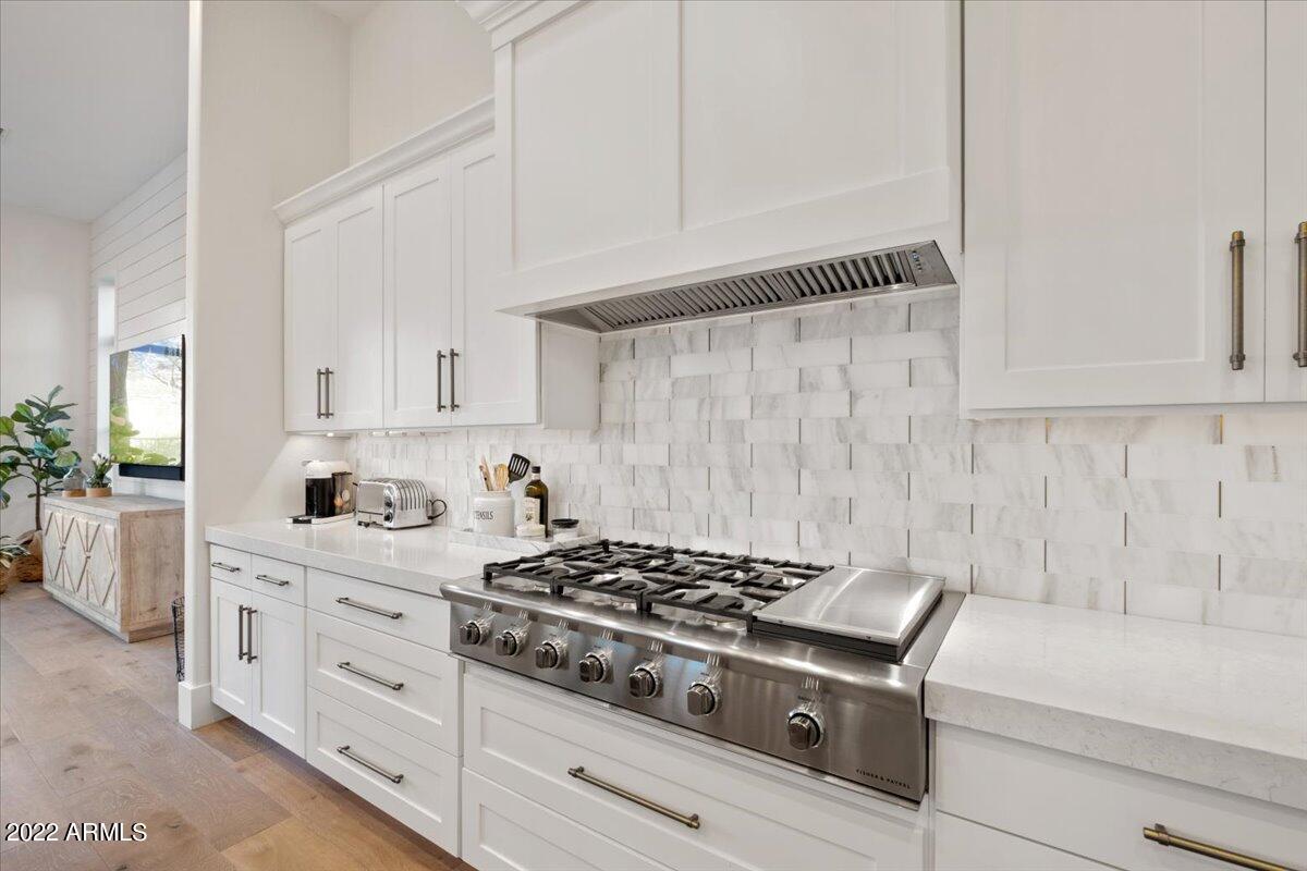 9995 East Ridgerunner Place Scottsdale, AZ 85255 - Photo 5 of 51 Fisher/Paykel Appliances