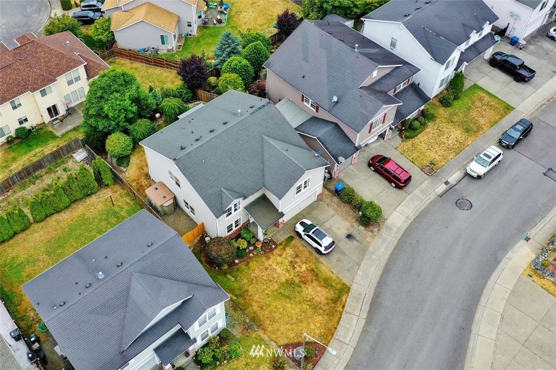 24425 101st Place Southeast Kent, WA 98030 - Photo 28 of 28 an aerial view of residential house with swimming pool