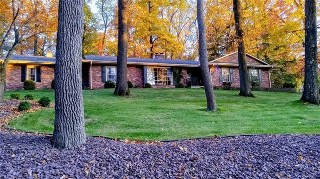 $469,000 | 324 LakeWood Drive, Butler, PA 16001