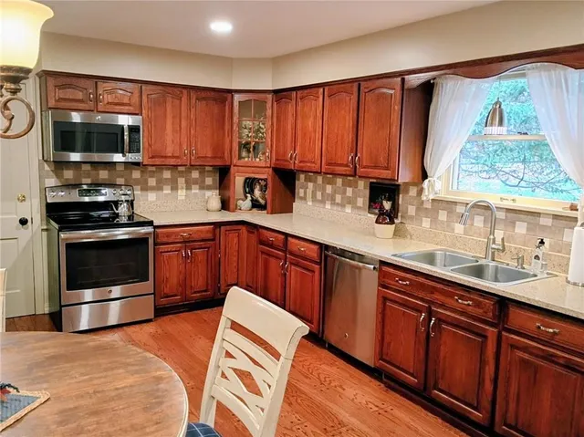 $469,000 | 324 LakeWood Drive, Butler, PA 16001