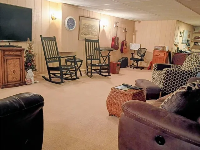 $469,000 | 324 LakeWood Drive, Butler, PA 16001