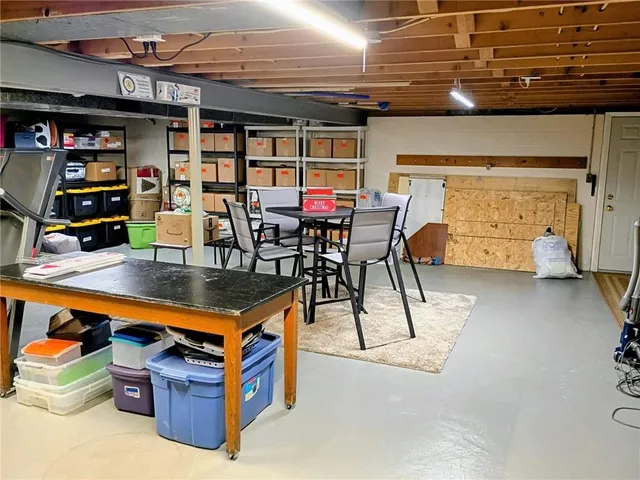 $469,000 | 324 LakeWood Drive, Butler, PA 16001