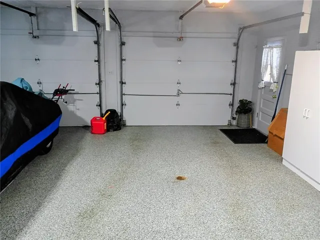 $469,000 | 324 LakeWood Drive, Butler, PA 16001