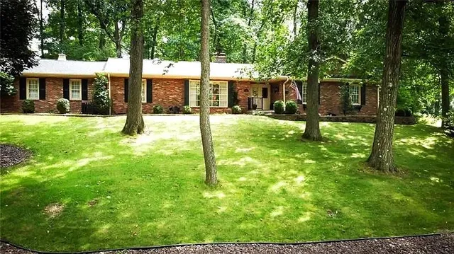 $469,000 | 324 LakeWood Drive, Butler, PA 16001