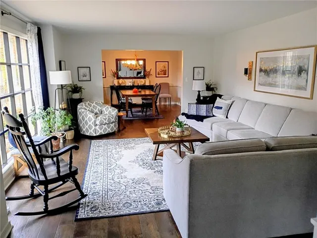 $469,000 | 324 LakeWood Drive, Butler, PA 16001