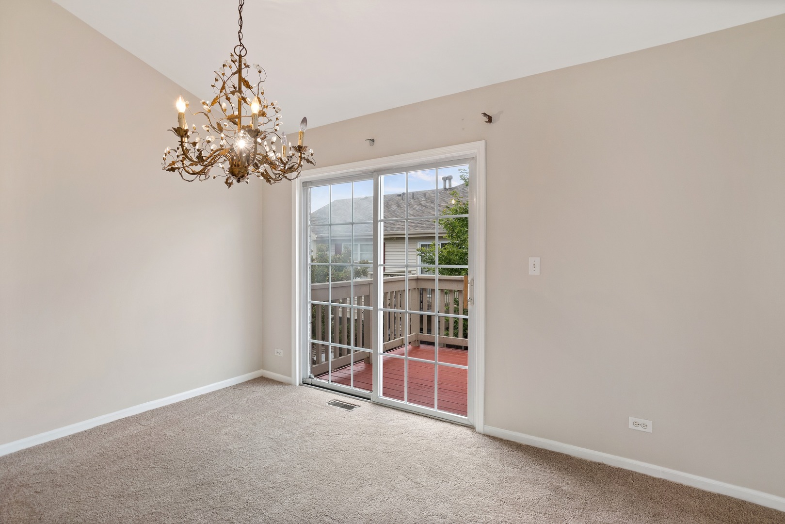 819 Crossing Way, Unit 819 St. Charles, IL 60174 - Photo 8 of 17