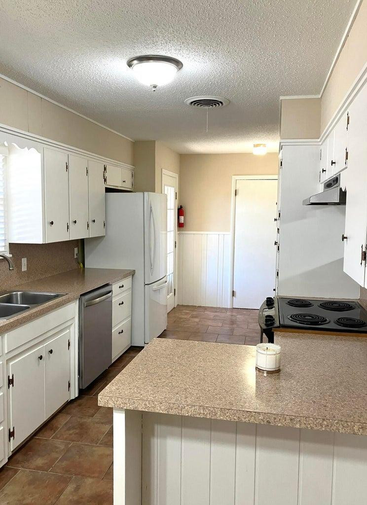 2808 West 11th Plainview, TX 79072 - Photo 8 of 50 Photo 8