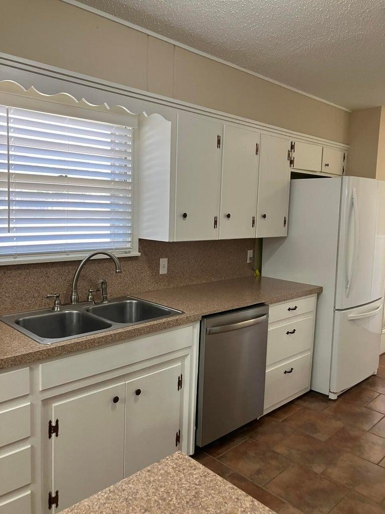 2808 West 11th Plainview, TX 79072 - Photo 9 of 50 Photo 9