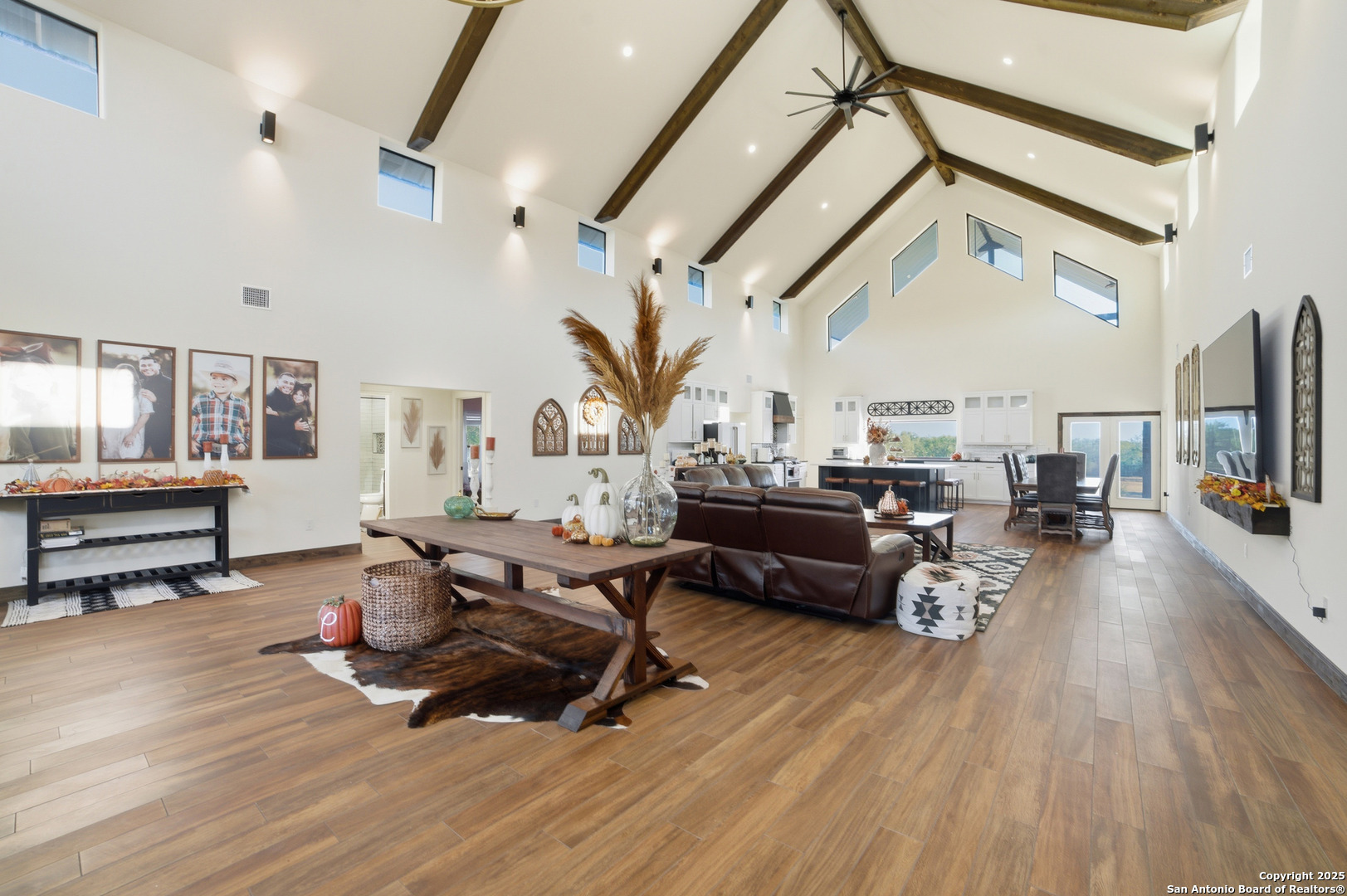 11103 Jarratt Road Atascosa, TX 78002 - Photo 11 of 38