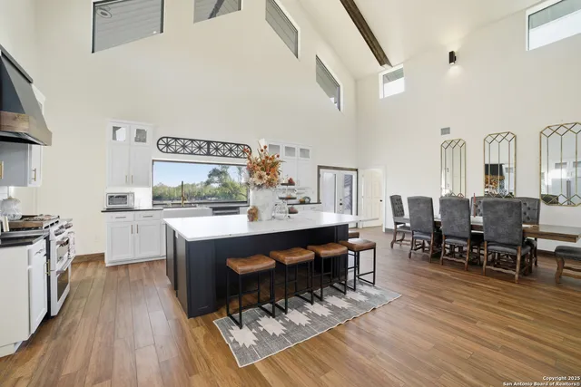 $1,100,000 | 11103 Jarratt Road, Atascosa, TX 78002