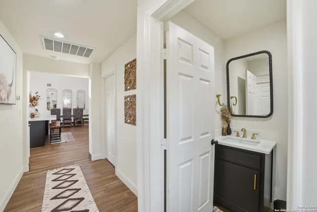 $1,100,000 | 11103 Jarratt Road, Atascosa, TX 78002