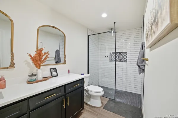 $1,100,000 | 11103 Jarratt Road, Atascosa, TX 78002