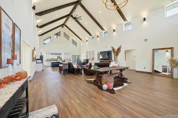 $1,100,000 | 11103 Jarratt Road, Atascosa, TX 78002