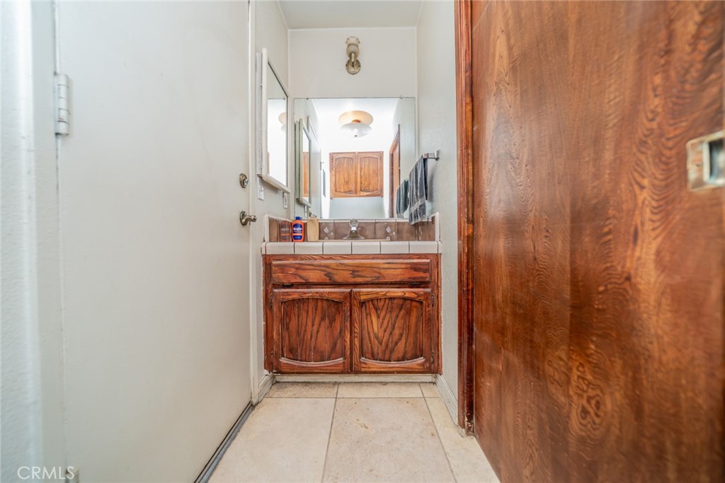 18080 Manitou Road Apple Valley, CA 92307 - Photo 30 of 43