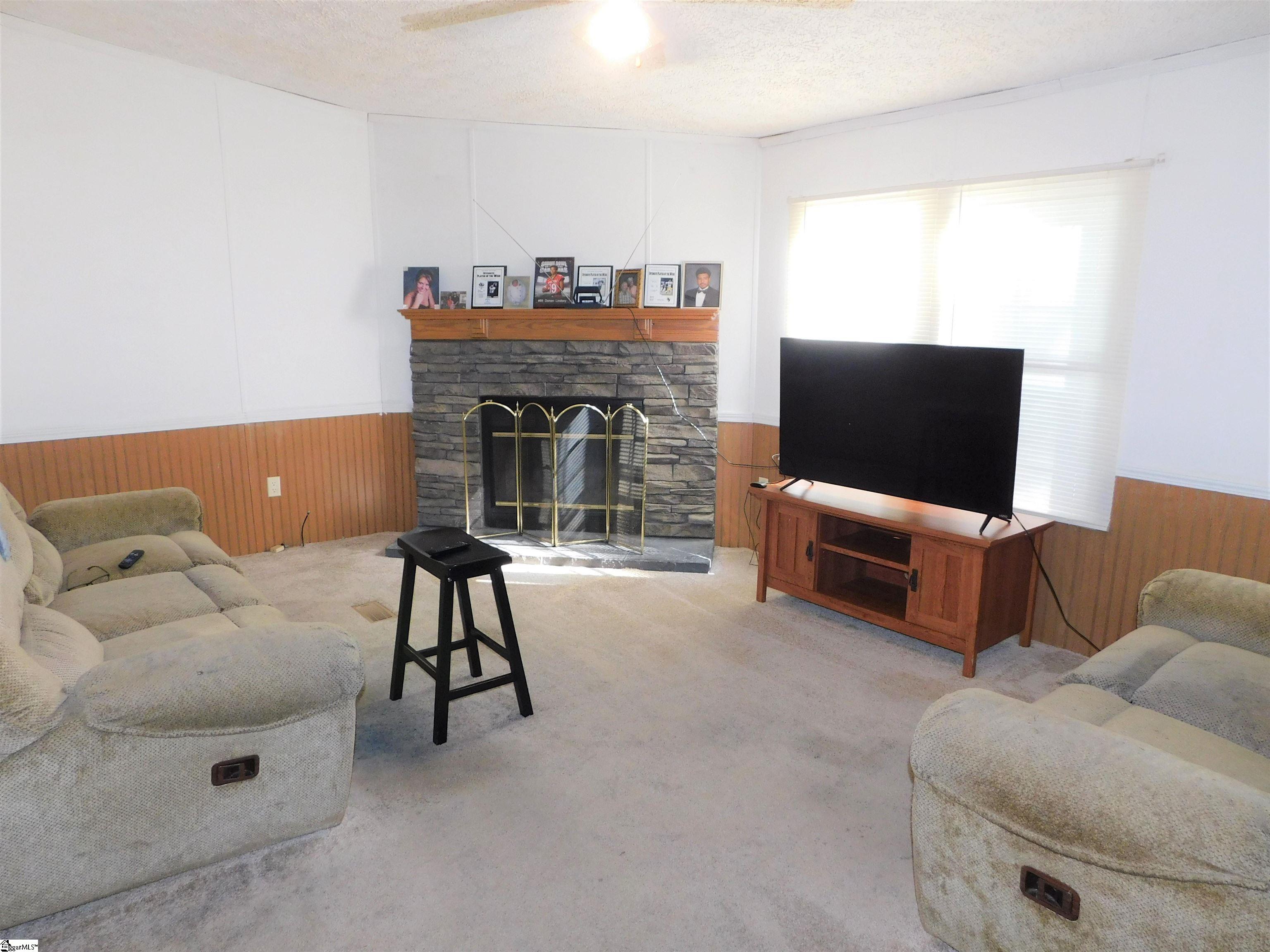 194 Fitts Road Greer, SC 29651 - Photo 12 of 19 Gallery Image 12